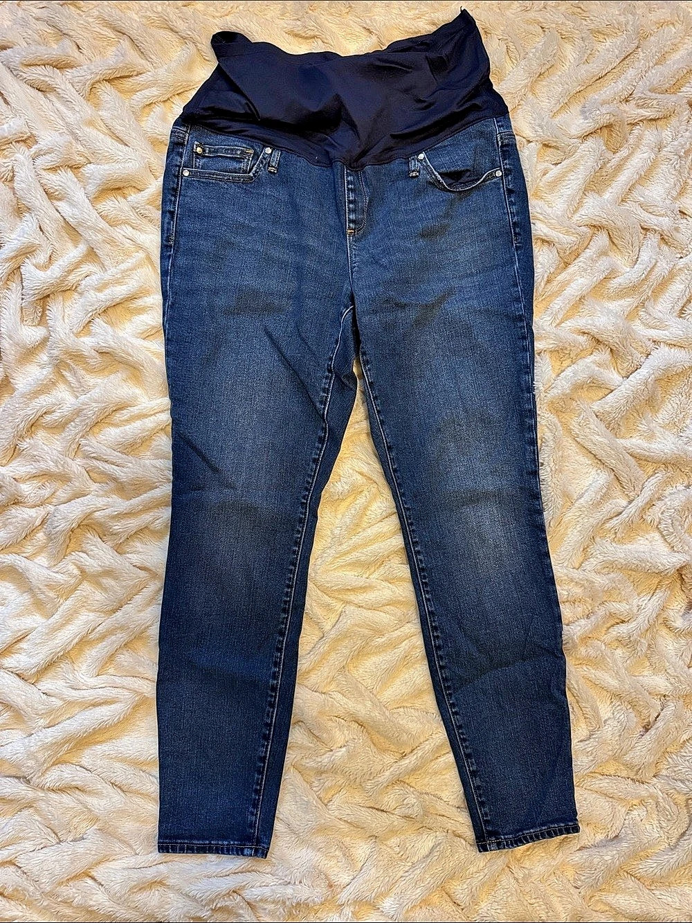 Gap Maternity True Skinny Jeans in Blue